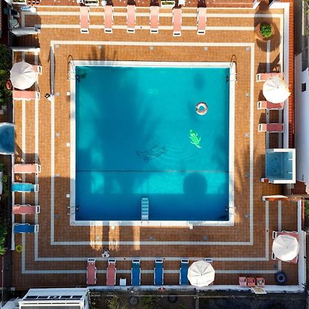 Studio Las Americas Monkey Beach Плая-де-лас-Америкас Экстерьер фото